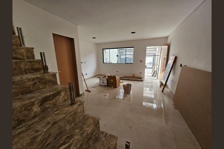 Casa à venda com 3 quartos, 180m² em Vila Bancaria Munhoz, São Paulo