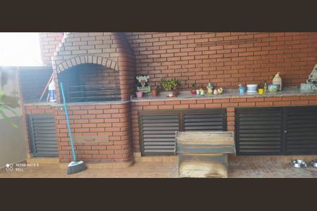 Casa à venda com 224m², 3 quartos e 4 vagas