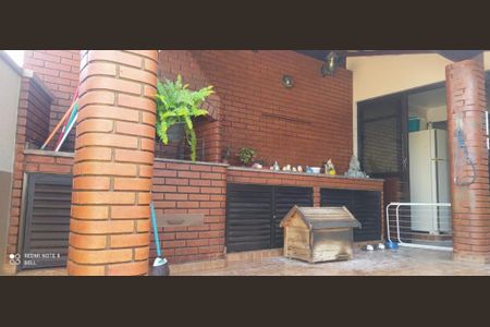Casa à venda com 224m², 3 quartos e 4 vagas