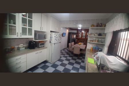Casa à venda com 224m², 3 quartos e 4 vagas