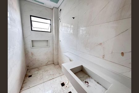 Casa à venda com 3 quartos, 200m² em Parque Sao Domingos, São Paulo