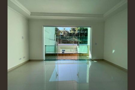 Casa à venda com 3 quartos, 240m² em Parque Sao Luis, São Paulo