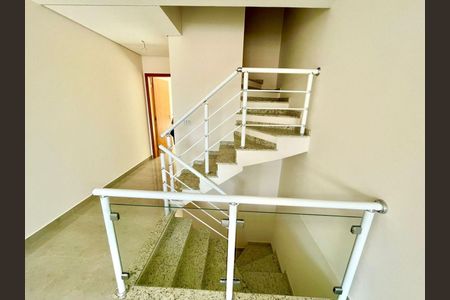 Casa à venda com 2 quartos, 120m² em Vila Carolina, São Paulo