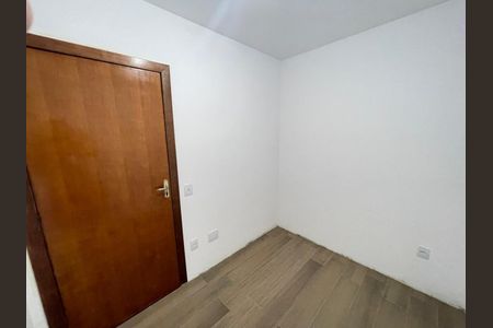 Casa à venda com 3 quartos, 130m² em Vila Ester (Zona Norte), São Paulo