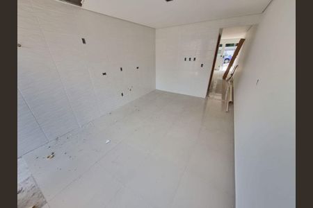 Casa à venda com 2 quartos, 100m² em Piqueri, São Paulo