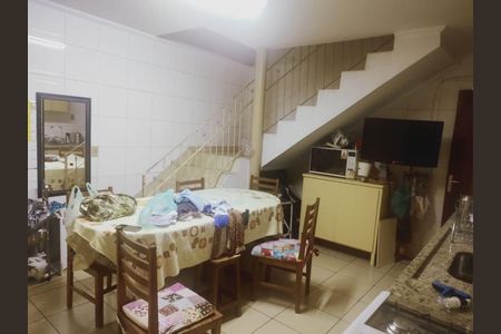 Casa à venda com 3 quartos, 125m² em Vila Pereira Cerca, São Paulo