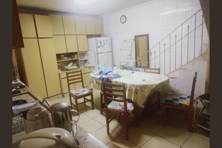 Casa à venda com 3 quartos, 125m² em Vila Pereira Cerca, São Paulo