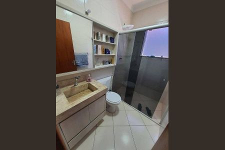 Casa à venda com 3 quartos, 132m² em Jardim Santo Elias, São Paulo