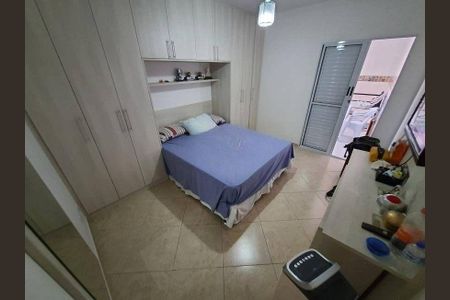 Casa à venda com 3 quartos, 132m² em Jardim Santo Elias, São Paulo