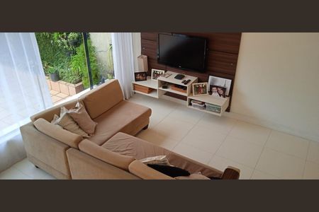 Casa à venda com 3 quartos, 112m² em Parque Sao Domingos, São Paulo