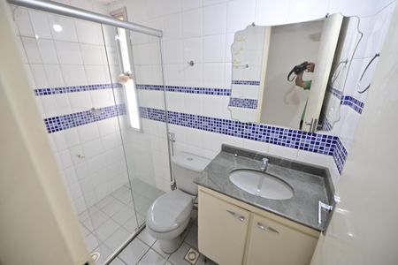 Apartamento para alugar com 68m², 2 quartos e 1 vaga