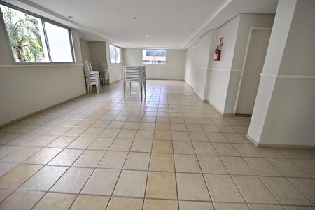 Apartamento para alugar com 68m², 2 quartos e 1 vaga