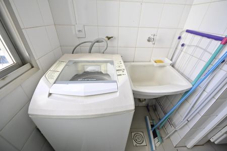 Apartamento para alugar com 68m², 2 quartos e 1 vaga