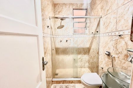 Apartamento à venda com 64m², 2 quartos e 1 vagaBanheiro 