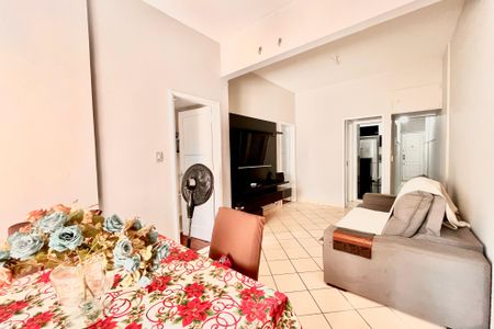 Sala  de apartamento à venda com 2 quartos, 64m² em Copacabana, Rio de Janeiro