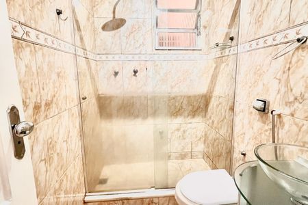 Apartamento à venda com 64m², 2 quartos e 1 vagaBanheiro 