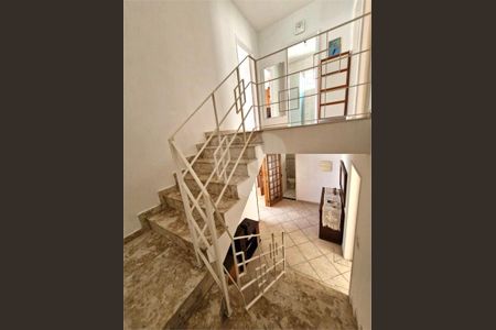 Casa à venda com 3 quartos, 253m² em Jardim Caravelas, São Paulo