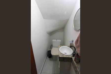 Casa à venda com 90m², 3 quartos e 2 vagasLavabo