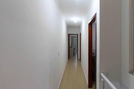 Casa à venda com 90m², 3 quartos e 2 vagasCorredor