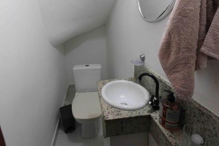 Casa à venda com 90m², 3 quartos e 2 vagasLavabo