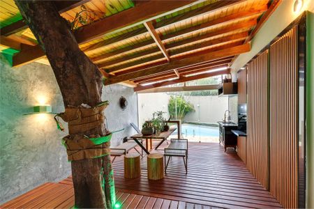 Casa à venda com 4 quartos, 200m² em Jardim dos Estados, São Paulo