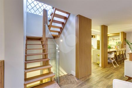 Casa à venda com 4 quartos, 200m² em Jardim dos Estados, São Paulo