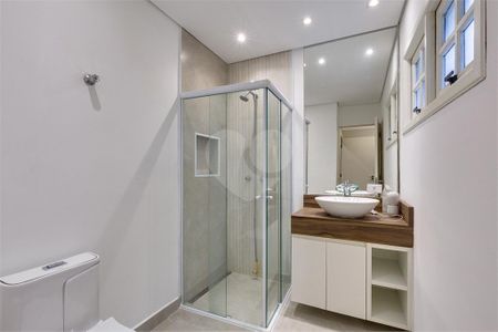 Casa à venda com 4 quartos, 200m² em Jardim dos Estados, São Paulo