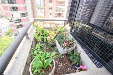 Apartamento para alugar com 266m², 4 quartos e 3 vagas Apartamento para alugar com 266m², 4 quartos e 3 vagasJardim