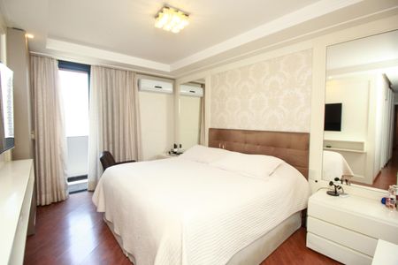 Apartamento para alugar com 266m², 4 quartos e 3 vagas Apartamento para alugar com 266m², 4 quartos e 3 vagasSuíte master
