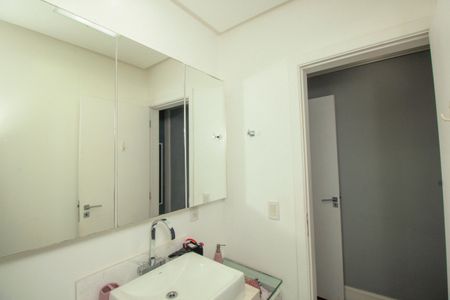 Apartamento para alugar com 266m², 4 quartos e 3 vagas Apartamento para alugar com 266m², 4 quartos e 3 vagasBanheiro da Suíte