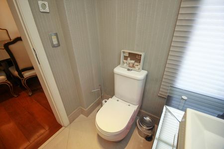 Apartamento para alugar com 266m², 4 quartos e 3 vagas Apartamento para alugar com 266m², 4 quartos e 3 vagasLavabo