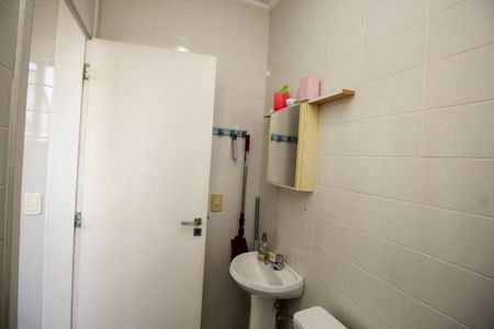 Apartamento para alugar com 266m², 4 quartos e 3 vagas Apartamento para alugar com 266m², 4 quartos e 3 vagasBanheiro de serviço