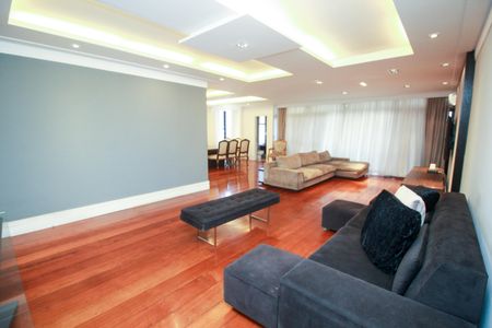 Apartamento para alugar com 266m², 4 quartos e 3 vagas Apartamento para alugar com 266m², 4 quartos e 3 vagasSala Estar