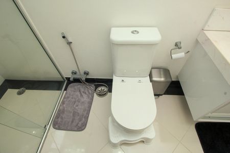 Apartamento para alugar com 266m², 4 quartos e 3 vagas Apartamento para alugar com 266m², 4 quartos e 3 vagasBanheiro Social