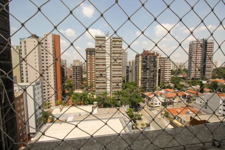 Apartamento para alugar com 266m², 4 quartos e 3 vagas Apartamento para alugar com 266m², 4 quartos e 3 vagasVista do Quarto de Serviço