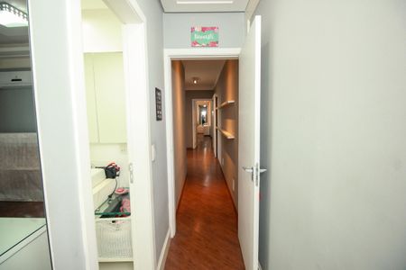 Apartamento para alugar com 266m², 4 quartos e 3 vagas Apartamento para alugar com 266m², 4 quartos e 3 vagasCorredor