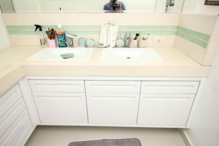 Apartamento para alugar com 266m², 4 quartos e 3 vagas Apartamento para alugar com 266m², 4 quartos e 3 vagasBanheiro da Suíte Master