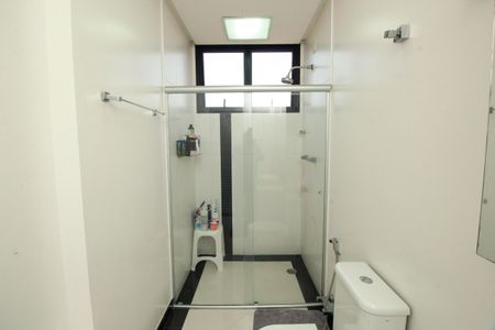 Apartamento para alugar com 266m², 4 quartos e 3 vagas Apartamento para alugar com 266m², 4 quartos e 3 vagasBanheiro Social