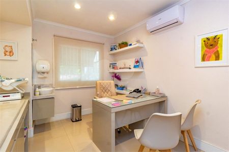 Casa à venda com 1 quarto, 250m² em Brooklin, São Paulo