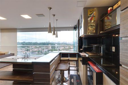 Apartamento à venda com 2 quartos, 147m² em Vila Alexandria, São Paulo