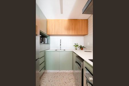 Cozinha de apartamento para alugar com 1 quarto, 100m² em Vila Madalena, São Paulo
