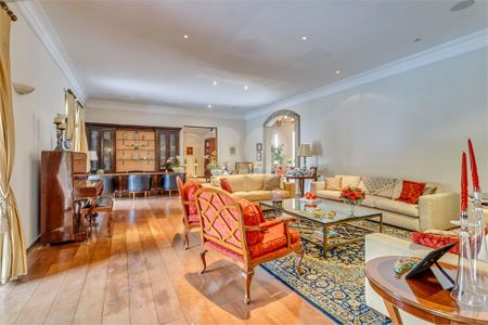 Casa à venda com 4 quartos, 750m² em Santo Amaro, São Paulo