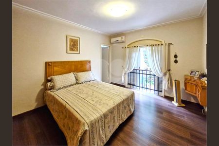 Casa à venda com 4 quartos, 750m² em Santo Amaro, São Paulo