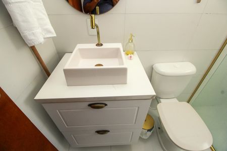 Apartamento à venda com 90m², 2 quartos e 1 vaga Apartamento à venda com 90m², 2 quartos e 1 vagaBanheiro