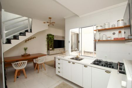 Apartamento à venda com 90m², 2 quartos e 1 vaga Apartamento à venda com 90m², 2 quartos e 1 vagaCozinha