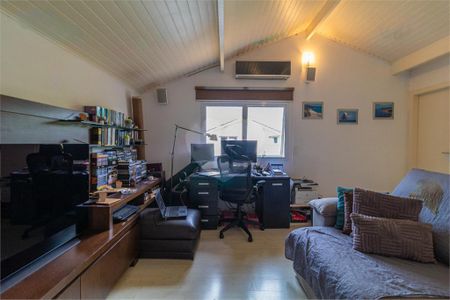 Casa à venda com 265m², 4 quartos e 3 vagas