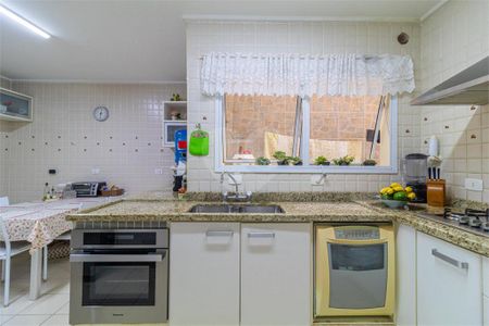 Casa à venda com 265m², 4 quartos e 3 vagas