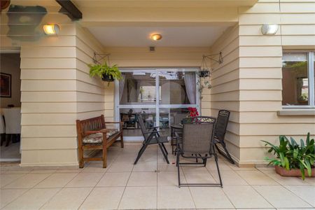 Casa à venda com 265m², 4 quartos e 3 vagas