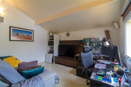 Casa à venda com 265m², 4 quartos e 3 vagas