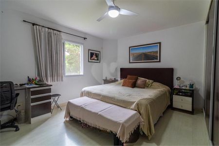 Casa à venda com 265m², 4 quartos e 3 vagas